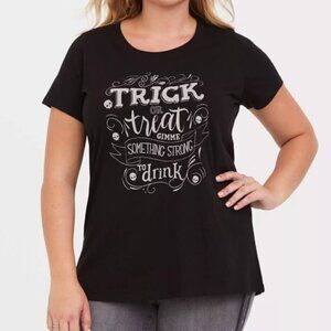 Torrid Trick or Treat Black Crew Neck Tee 2x drink
